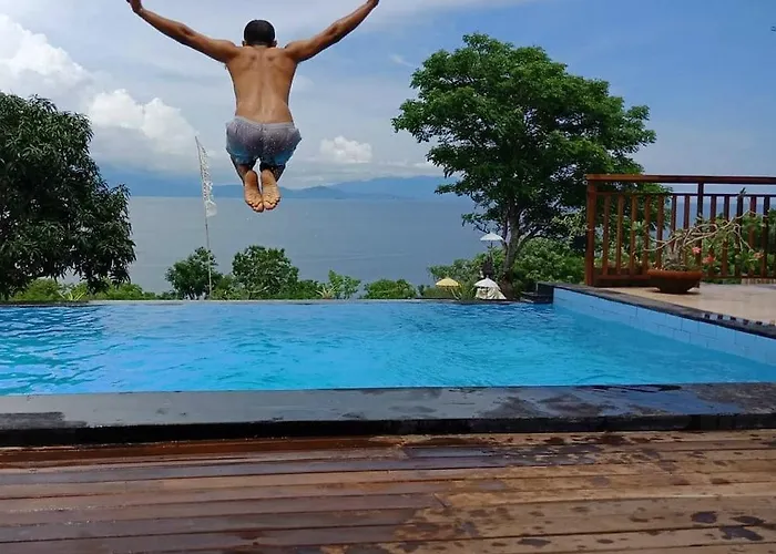 Bataran Garden Guest house 4*